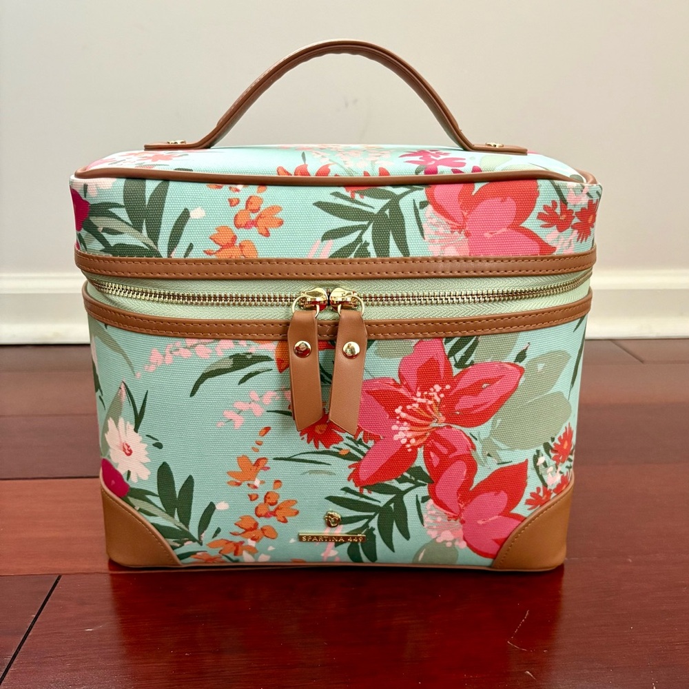 Spartina 449 Makeup Train Case in Alljoy Landing Seafoam Pink Floral